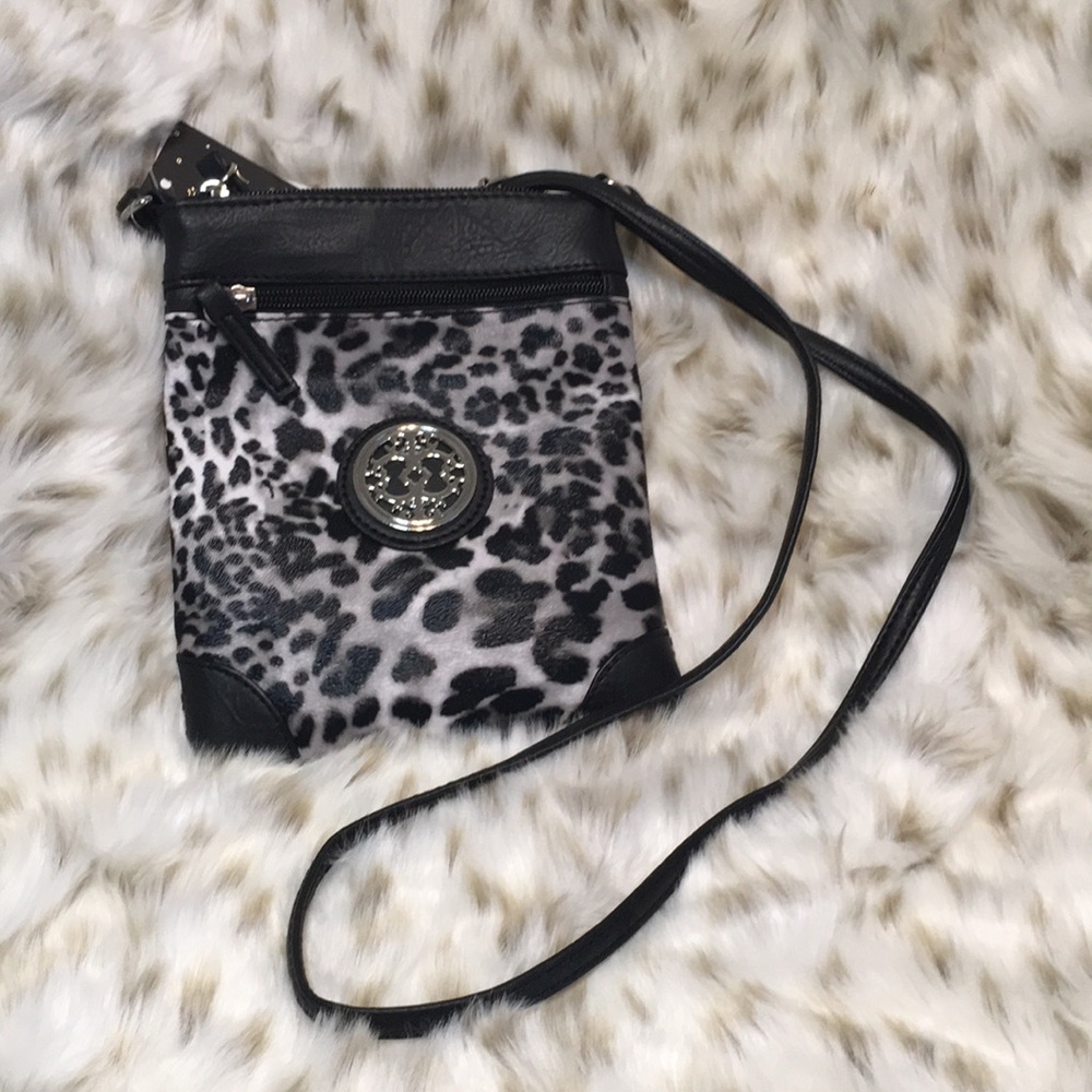 Hand bag